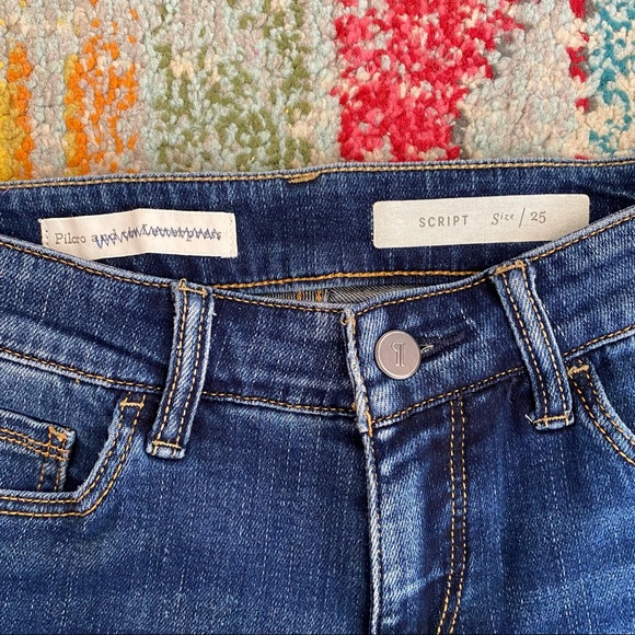✨Anthropologie Pilcro Script Crop Denim Fray - Picture 7 of 9